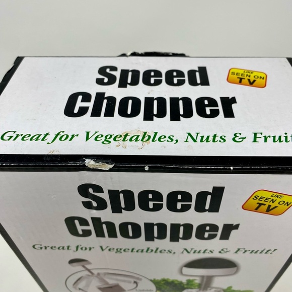 Speed Chopper with Bonus Cheese Grater - Picture 2 of 8